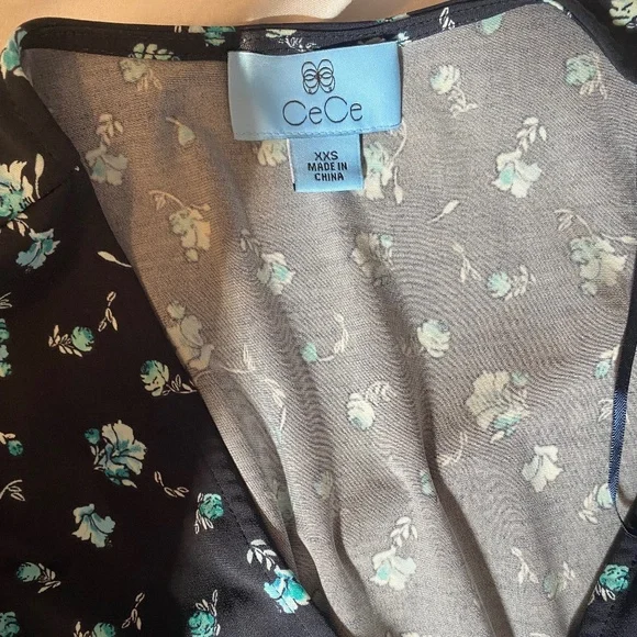 Flowered patterned jumpsuit - Picture 3 of 4